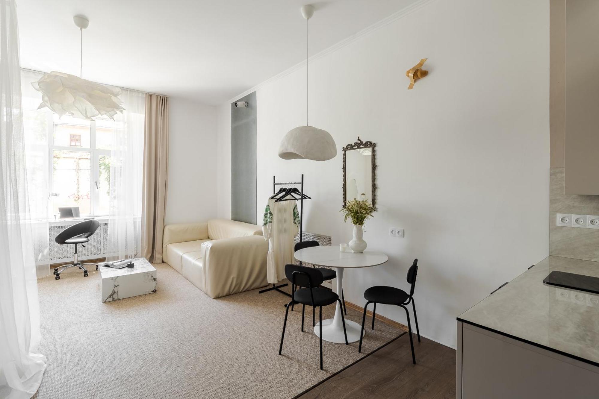 Netflix And Chill Apartment Lviv Exterior photo